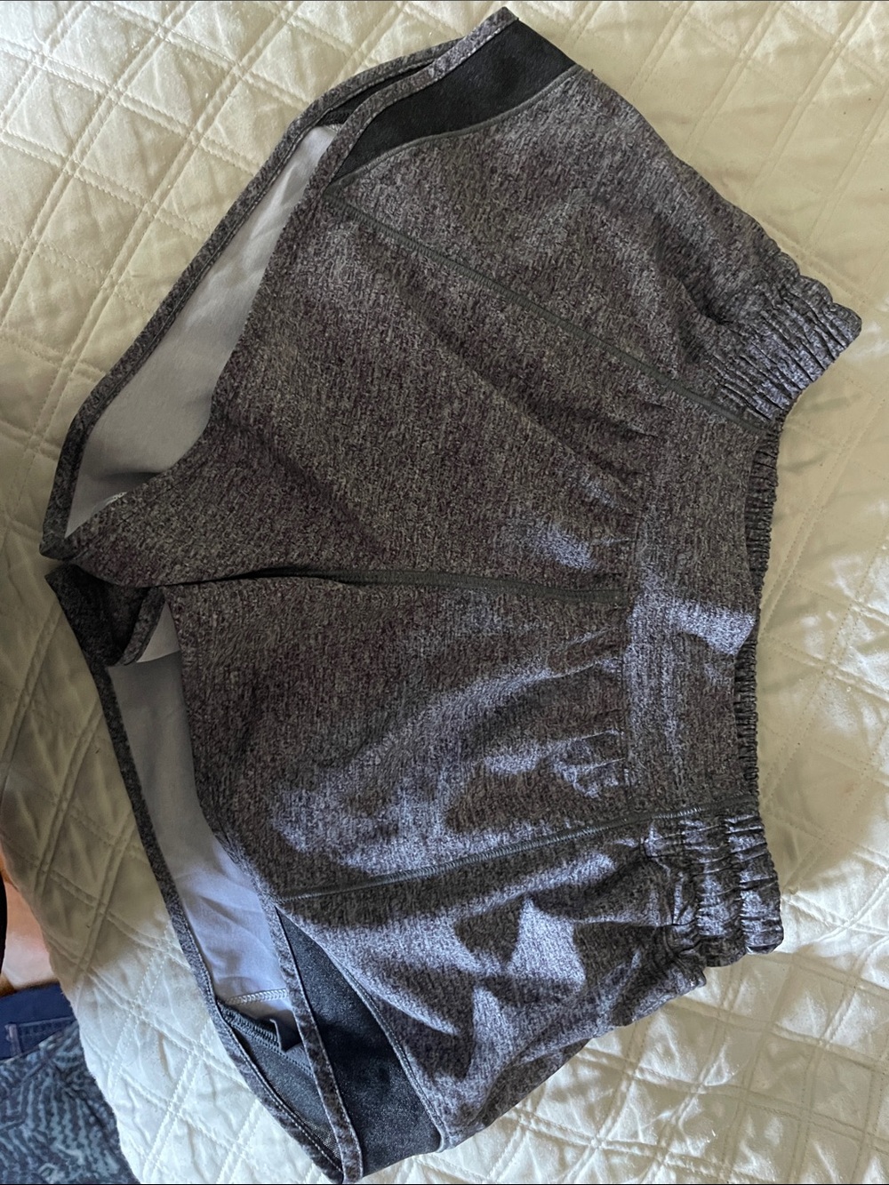 lululemon athletica women’s Heather Gray Performance Shorts